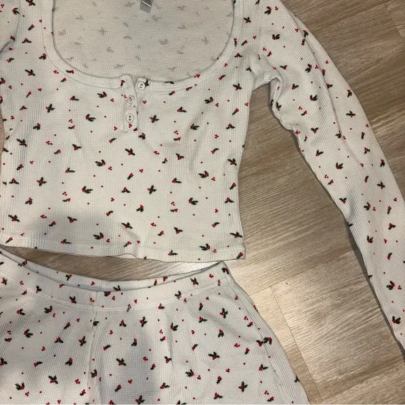 SKIMS Waffle Knit Pajama Set - Picture 4 of 10